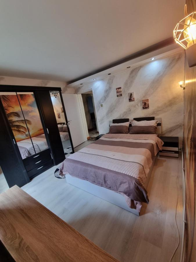 Maxx Lake Apart Bacău Zewnętrze zdjęcie